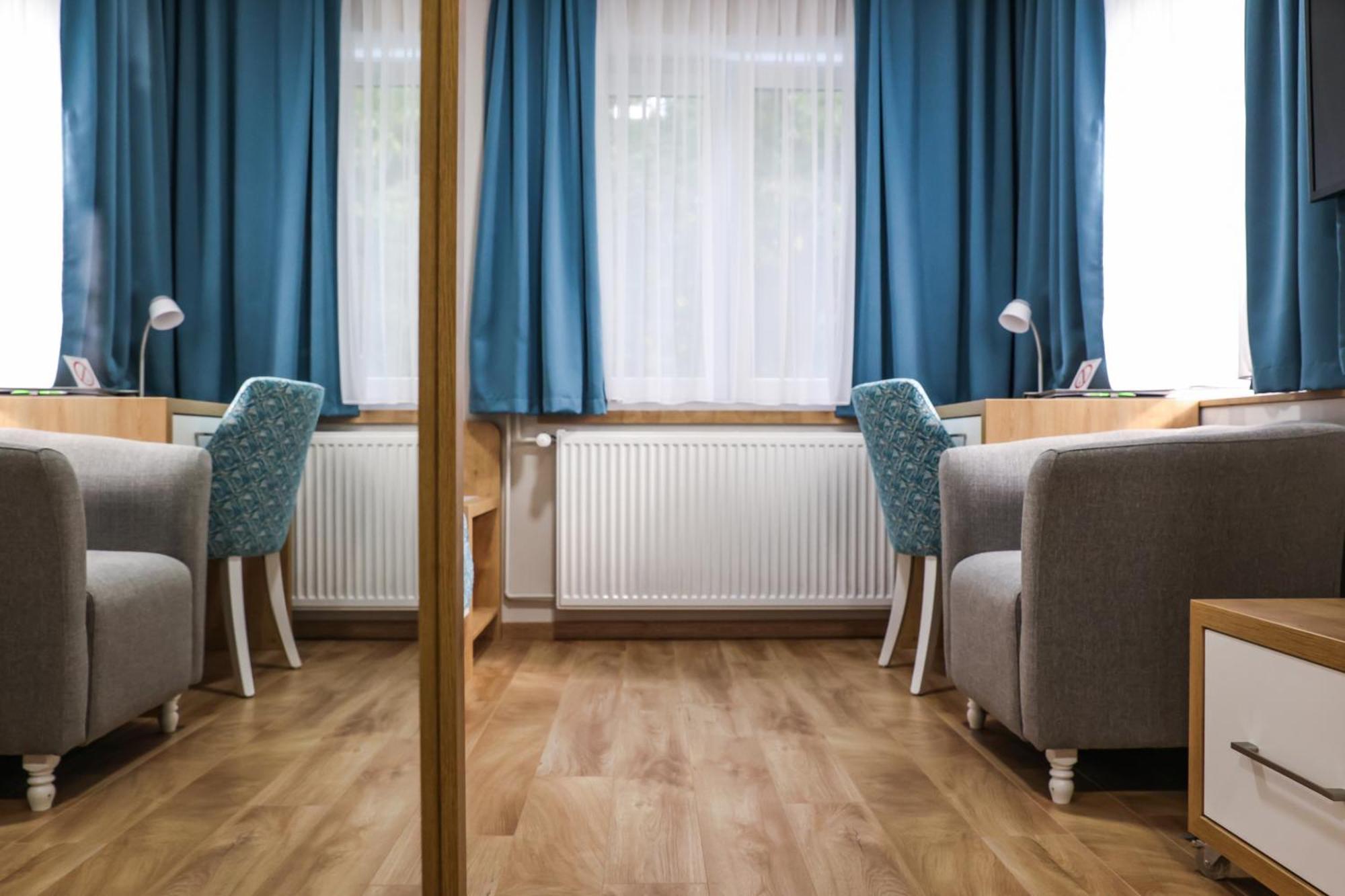 Grand Park Rooms & Apartments Cacak Bagian luar foto