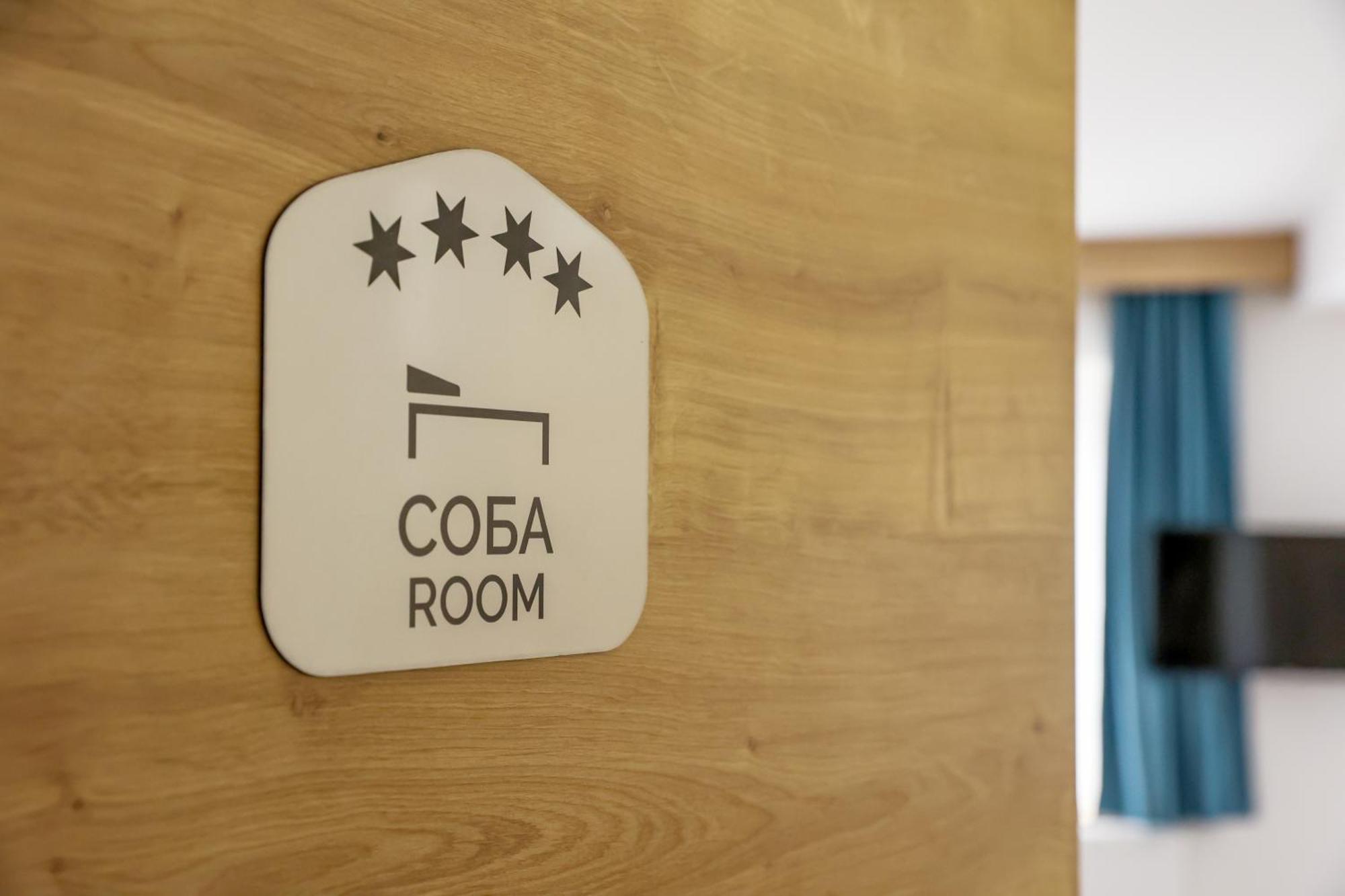 Grand Park Rooms & Apartments Cacak Bagian luar foto
