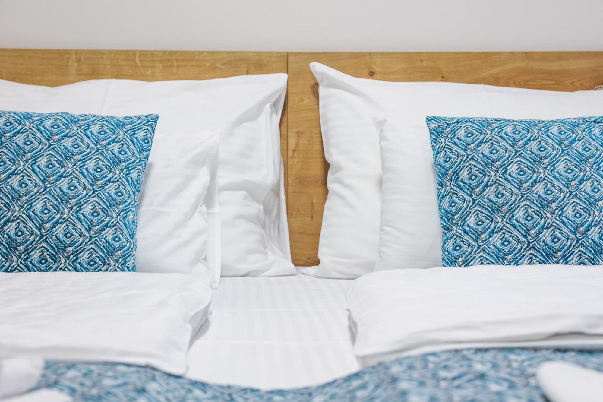 Grand Park Rooms & Apartments Cacak Bagian luar foto