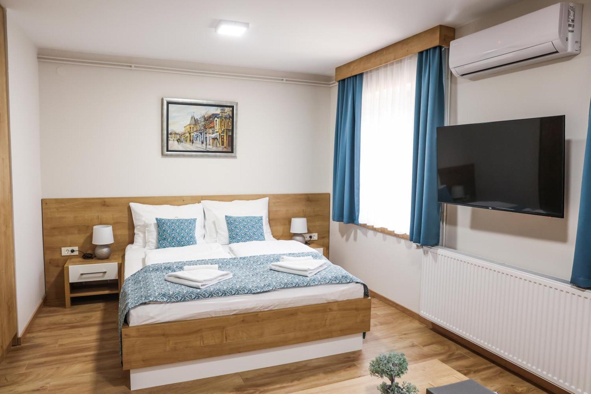 Grand Park Rooms & Apartments Cacak Bagian luar foto